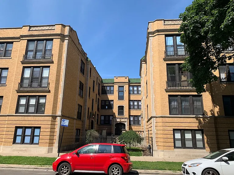 Damen Fargo — Photo 27