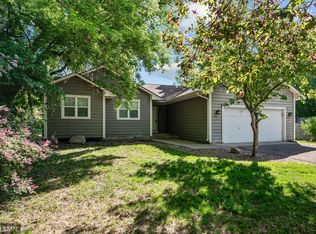 230 8th St NW, Elk River, MN 55330