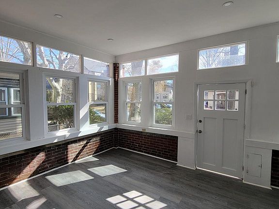 4th image of 1614 Boas St