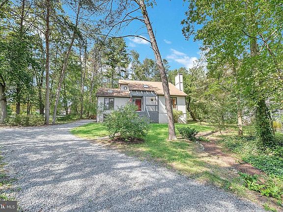 Circle Drive & Street View