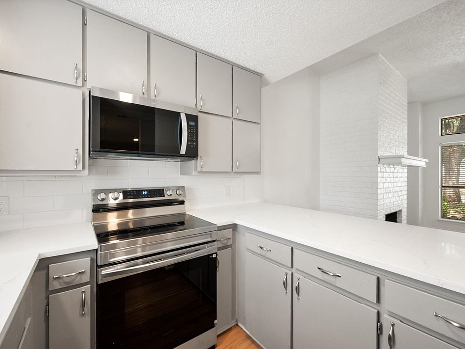 1st image of 5912 Royal Club Dr