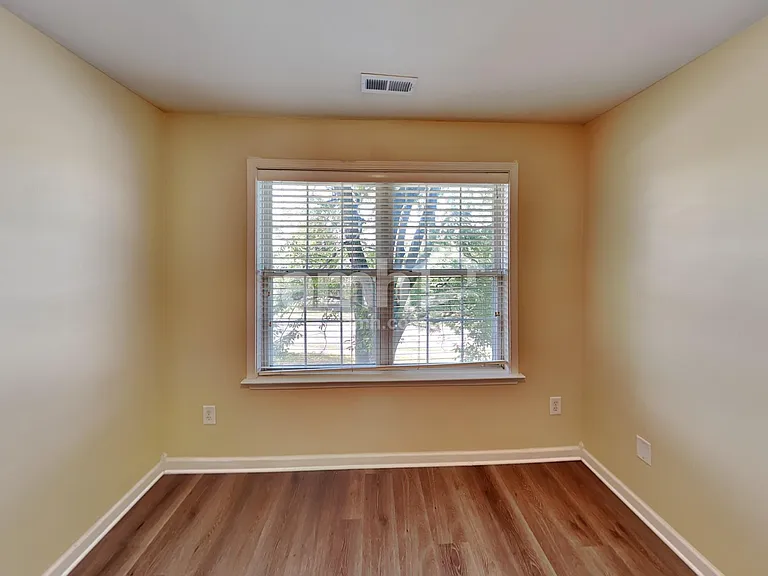 2201 Ipswitch Dr — Photo 16
