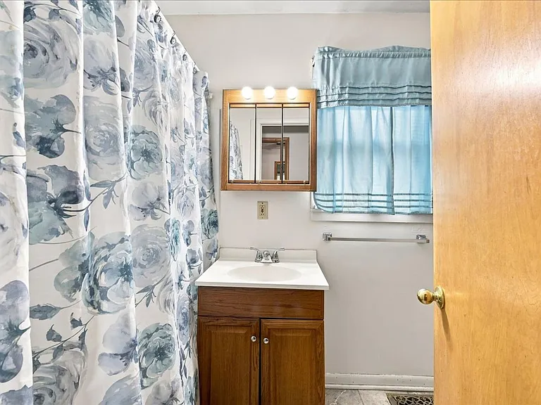 5420 N Sadlier Dr — Photo 12