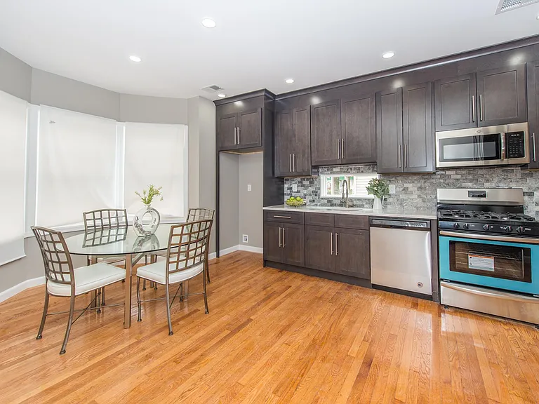344 Franklin St #1 — Photo 2