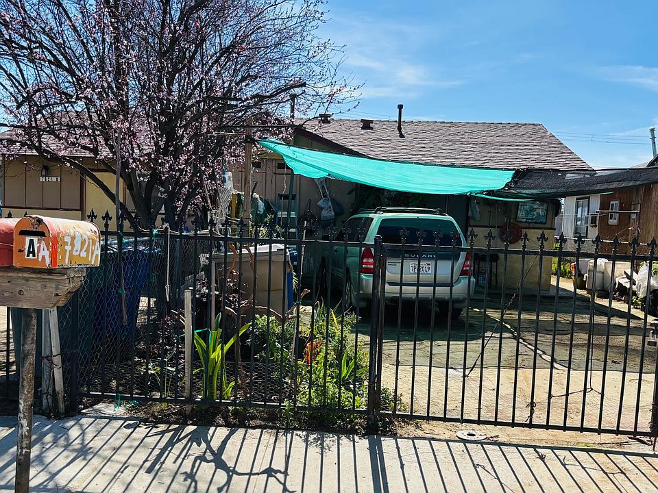 2nd image of 7821 Alden St