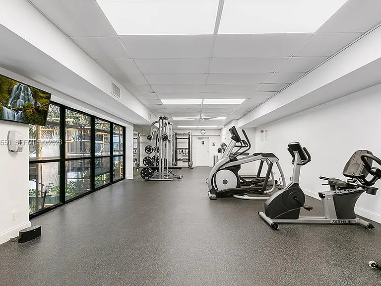 2401 S Ocean Dr #404 — Photo 44