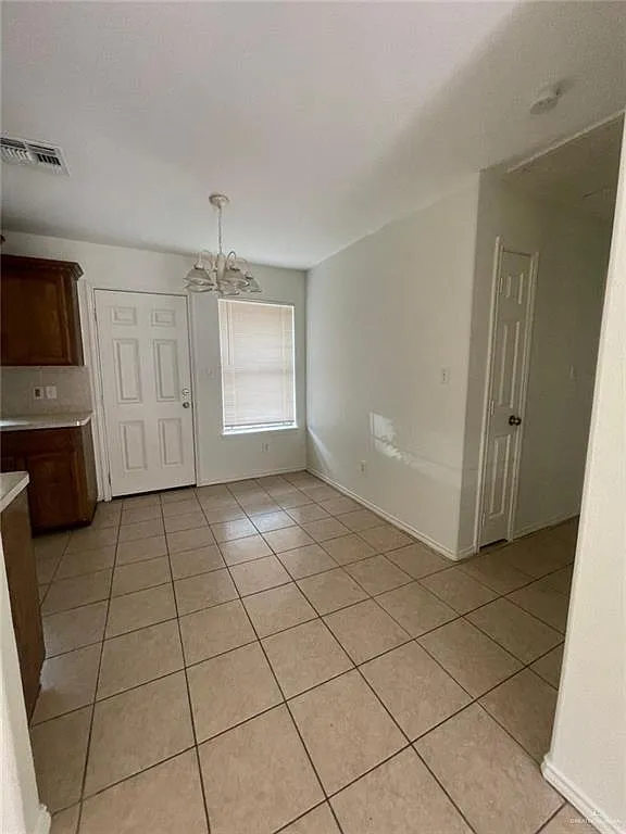 2 bed, 2.5 bath, 910 sqft, $850 — Photo 4