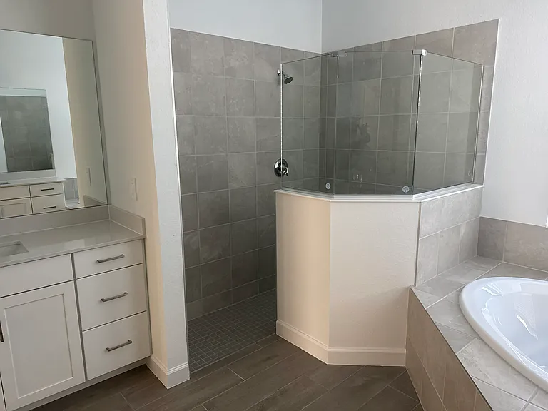 7796 Lakes Edge Ln — Photo 15