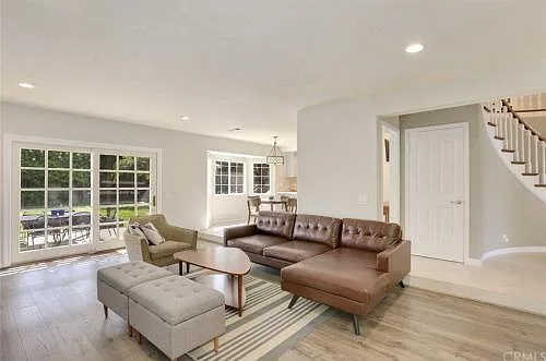 188 Greenwood Ave — Photo 2