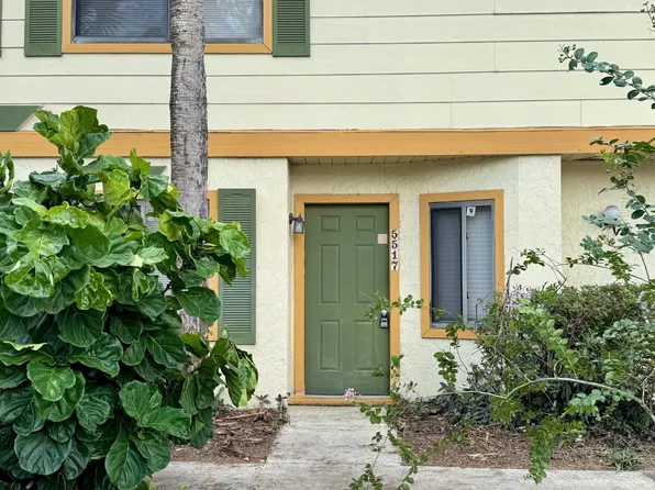 5517 Decatur St, Orlando, FL 32807