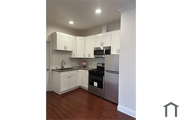 Building Photo - 2618 Pendragon Ln #2