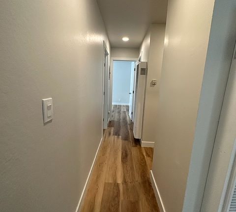 5th image of 225 Redwood Ave #1
