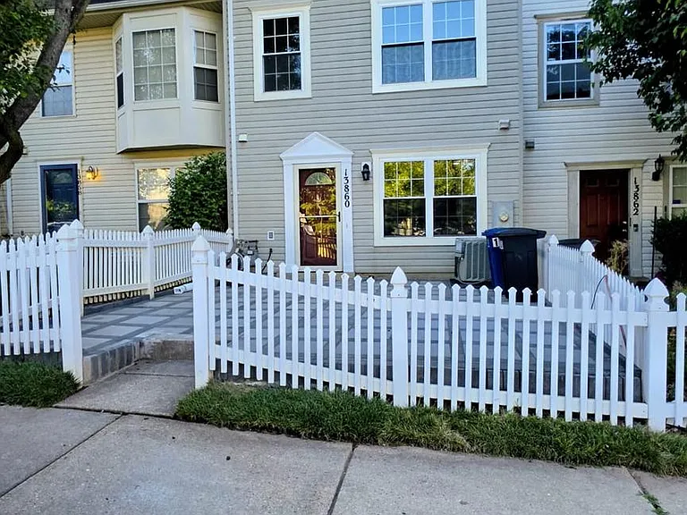 13860 Crosstie Dr — Photo 16