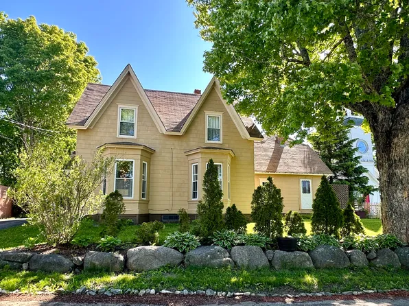 8 Leighton Point Road, Pembroke, ME 04666