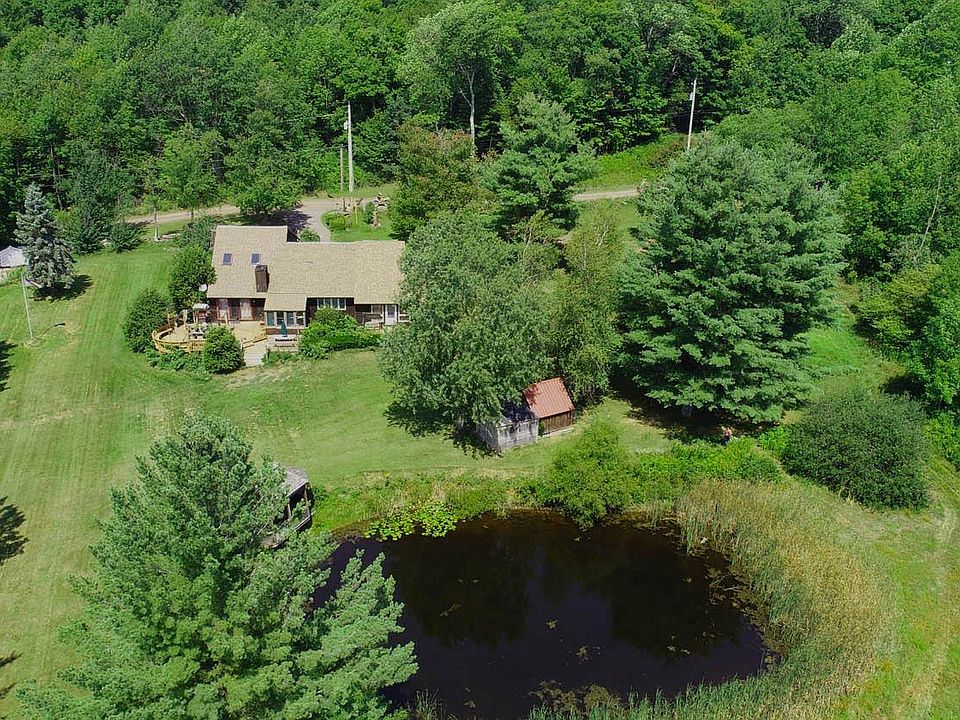 1st image of 132 Oak Ledge Dr