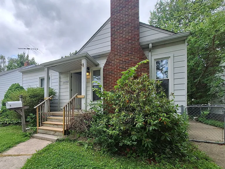 20293 Washtenaw St — Photo 1
