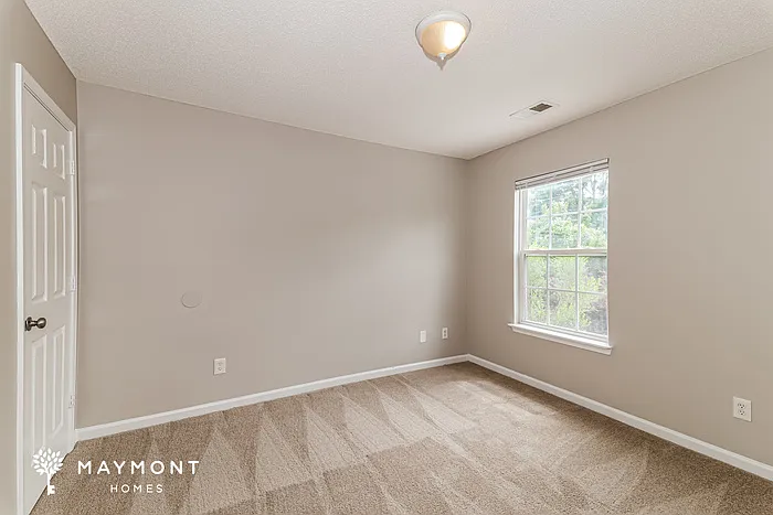 609 Green Pasture Ct — Photo 13