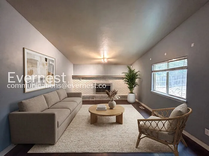 3 bed, 2.5 bath, 1653 sqft, $2,300 — Photo 2