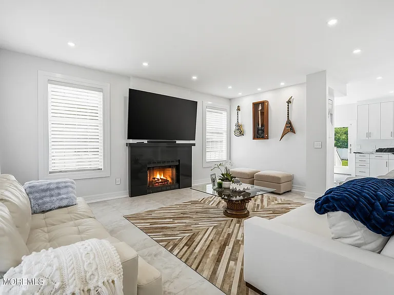17 Georgetown Rd — Photo 8