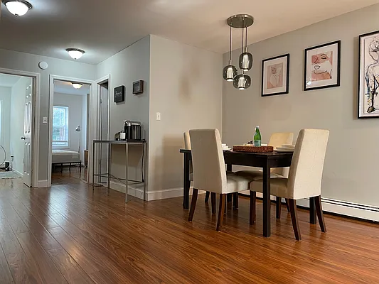 Rented by Winzone Realty Inc | media 43