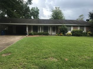 2914 Prince George Rd, Hattiesburg, MS 39402