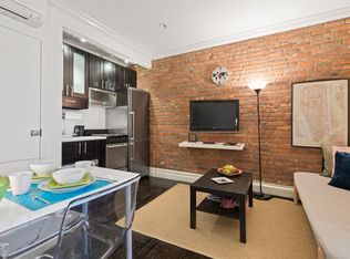 412 W 36th St #A, New York, NY 10018