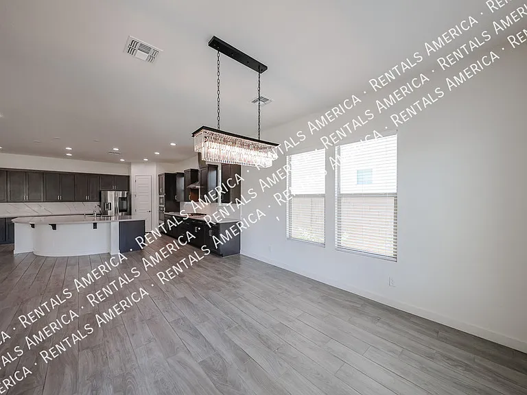 1530 E San Carlos Way — Photo 12