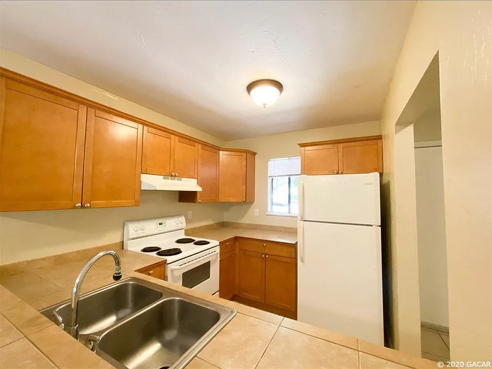 111 SE 16th Ave #O102