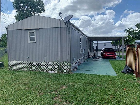 2nd image of 7560 Thelma Way