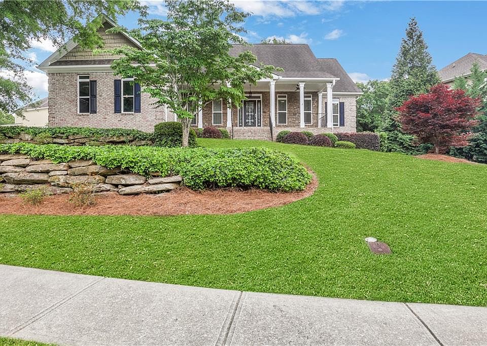 1st image of 910 Windsor Creek Dr