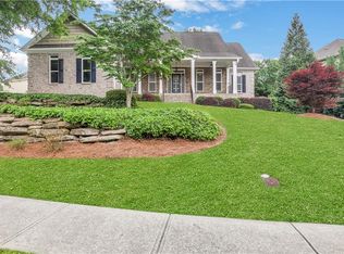 910 Windsor Creek Dr, Grayson, GA 30017