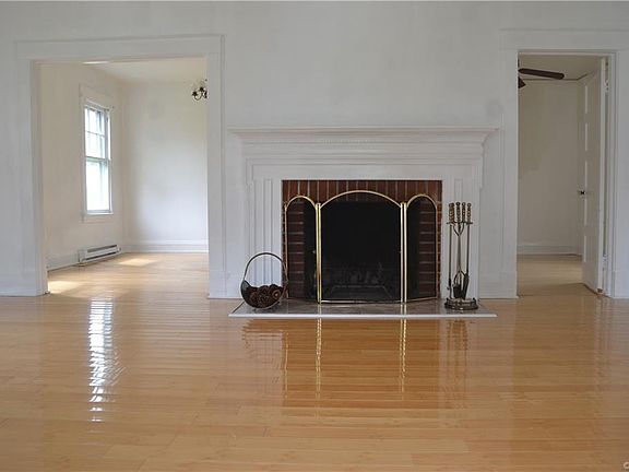 2nd image of 12 N Grove Ave