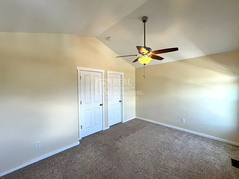 4983 Dovetail Ln — Photo 8