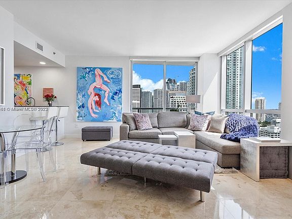 3rd image of 1060 Brickell Ave APT 2901