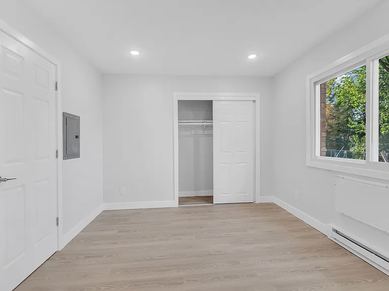 557 S Broad St #C2 — Photo 13