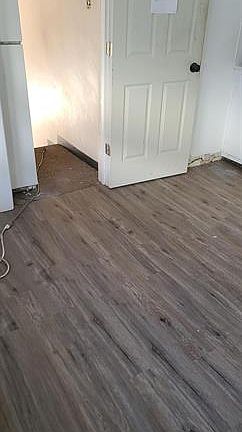 5th image of 510 Mather St #1