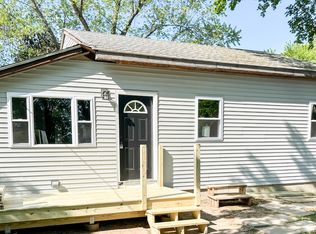 15 Allen Ave, Barrington, RI 02806