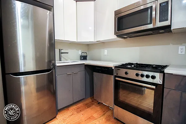 Rented by MySpaceNYC | media 2
