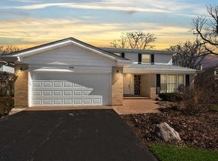 1635 Portage Pass, Deerfield, IL