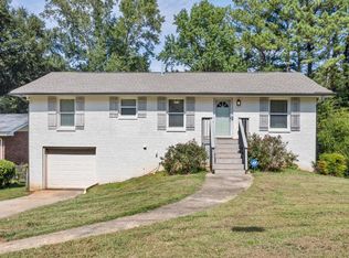 2200 Rolling View Dr, Decatur, GA 30032