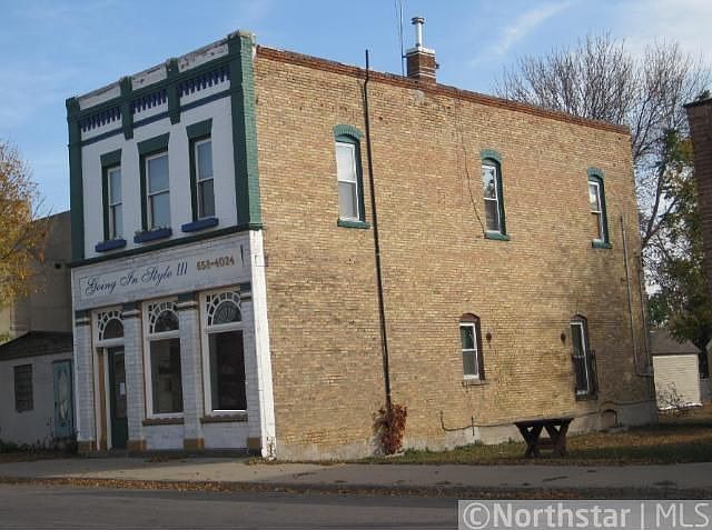 Home for Sale in Waverly, MN $109,000
