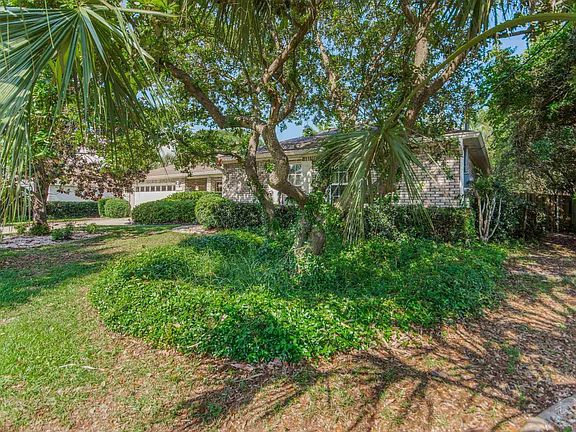 3rd image of 2034 Bayou Dr