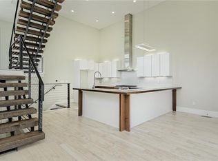 301 NW A St, Bentonville, AR 72712