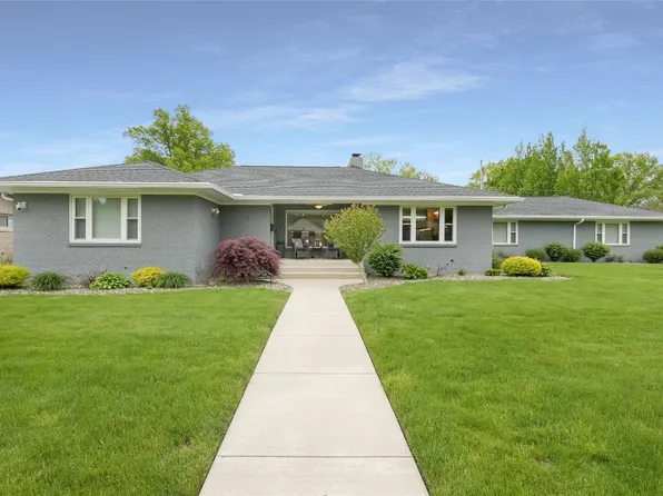 335 California Dr, Erie, PA 16505