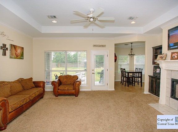 4th image of 305 Walnut Heights Blvd