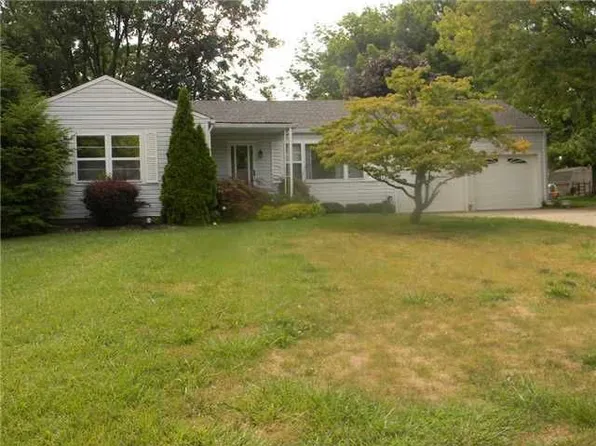 834 N Mount Dora Ln, Indianapolis, IN 46229