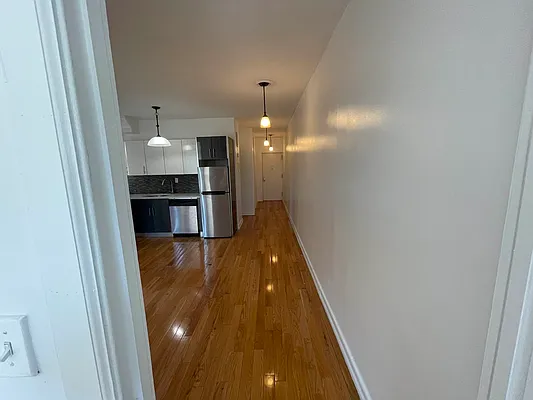 Rented by Bohemia Realty Group | media 8