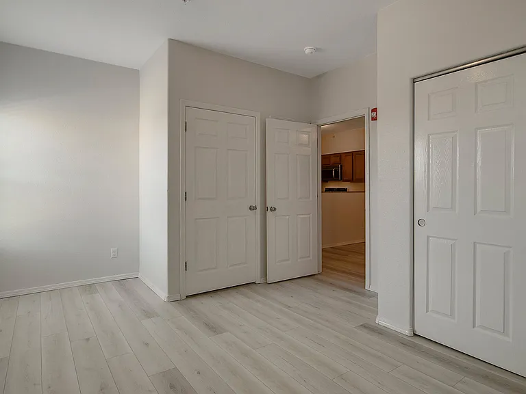 214, 314, 414 Have same floorplan, fixtures and finishes. (ceiling light fixtures sometimes vary slightly)
