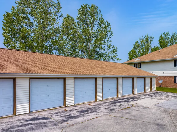 Harbor Ridge Apartments, 1022-1089 Westport Dr #235, Pt Washington, WI 53074