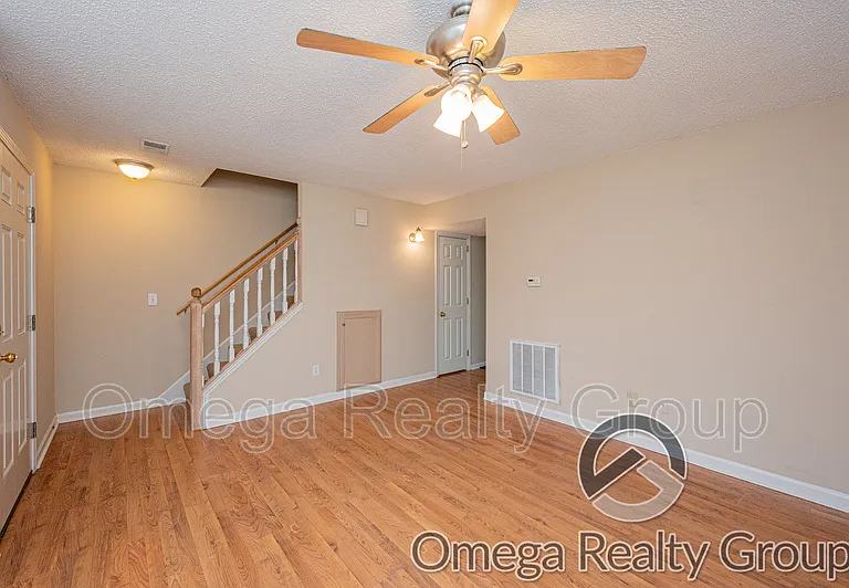 5057 Falling Creek Ln — Photo 4